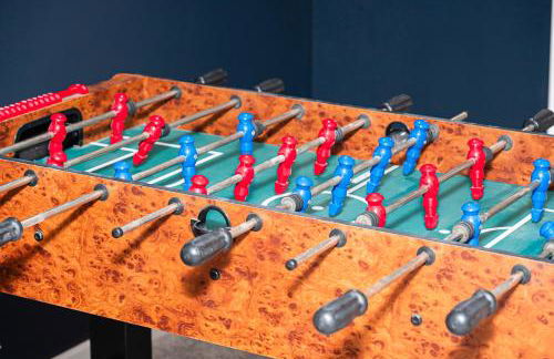 Indy Getaway - 5BR - Sleeps 16 - Arcade games - Perfect for families and groups - Foto 75