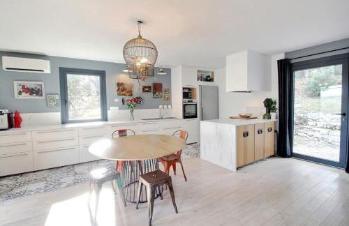 La maison du Barroux avec vue, calme et piscine - Foto 4