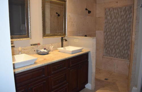 Lake front Studio - Photo 18