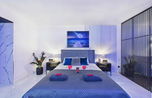 Jacuzzi LoveAparts Marki Romantic Getaway - Photo 10