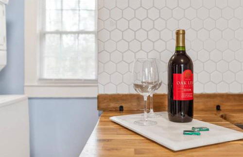 BOHO BUNGALOW - STEPS FROM HISTORIC DOWNTOWN APEX - Foto 11