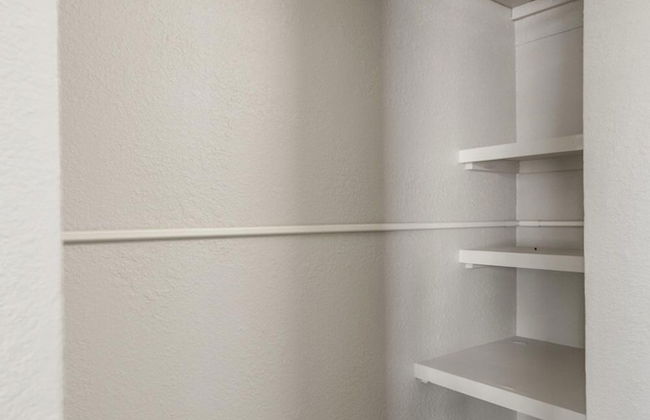 LTA Suites Brookside - Photo 8