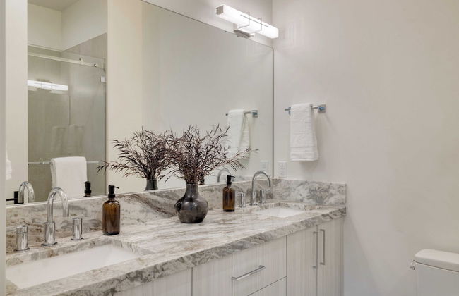 Mins to Deer Valley Lift Firepit, Game Room, Views, 5bdr Orion by Avantstay - Photo 28