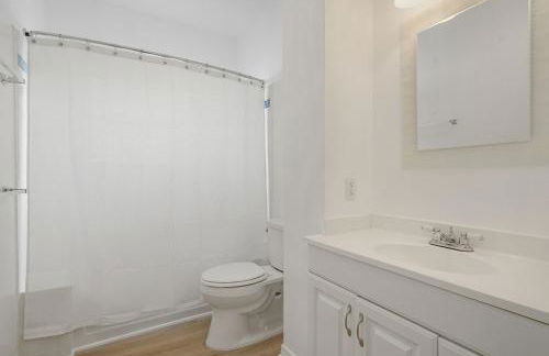 Lazy Bones - Vacation Home Near the Beach with Private Pool & Golf Cart - Foto 27