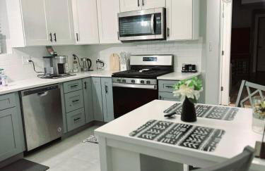 Cozy & Near Downtown & Hyde Park - Foto 17