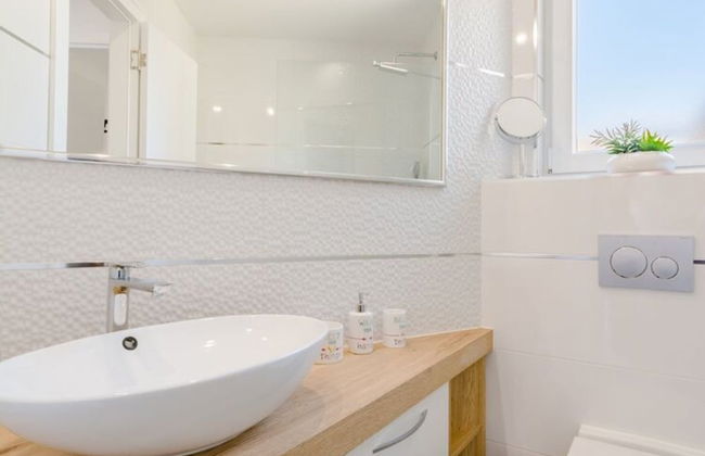 Villa Stone Pearl - Two Bedroom Holiday House With Pool - Foto 26