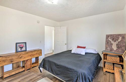 Normandy Home with Yard about 2 Mi to Lake - Foto 18