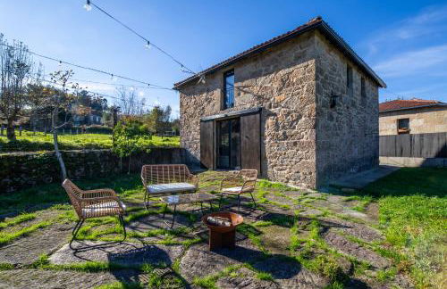 Vive una escapada rural con alma, cerca de todo y lejos del ruido - Foto 1