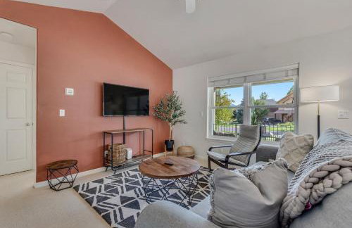 Cozy Home with Sauna 5 bedrooms 3 bathrooms Sleeps 12 - Foto 6