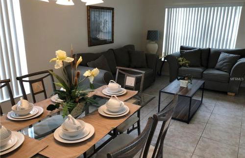 #465-Fabulous 5 bed villa with a south facing pool close to Disney and resort golfing - Foto 47