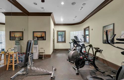 Chic 2BR- Pool,Gym,Pkng,Near BOK Ctr&Arts Dstrct - Photo 55