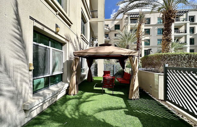 Lux BnB Travo Tower I Private Garden I Lake View - Photo 29