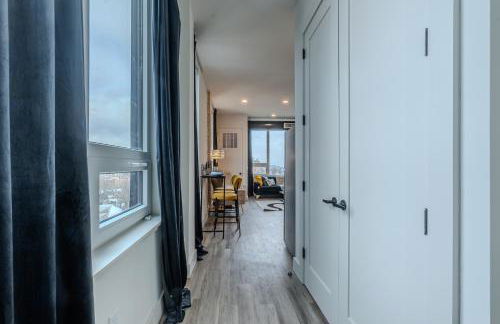 Bright and Bold Escape with NYC Views and Free Parking, Sleeps 9 and 2 Baths - Foto 25