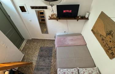 Nostalgia Traditional Home - Photo 24