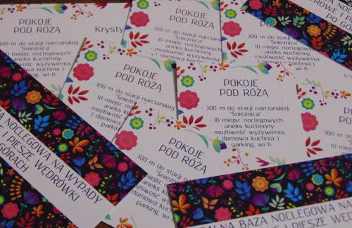 POD RÓŻĄ - Foto 2