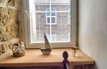 Knocker Cottage is a 3 bedroom made up of 1 double bedroom and 2 small double bedrooms in small village 10 min to beaches - Foto 48