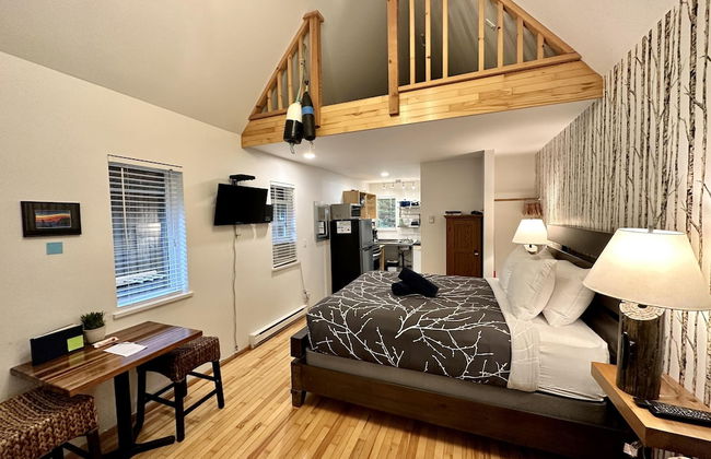 West Coast Cabin - Photo 12