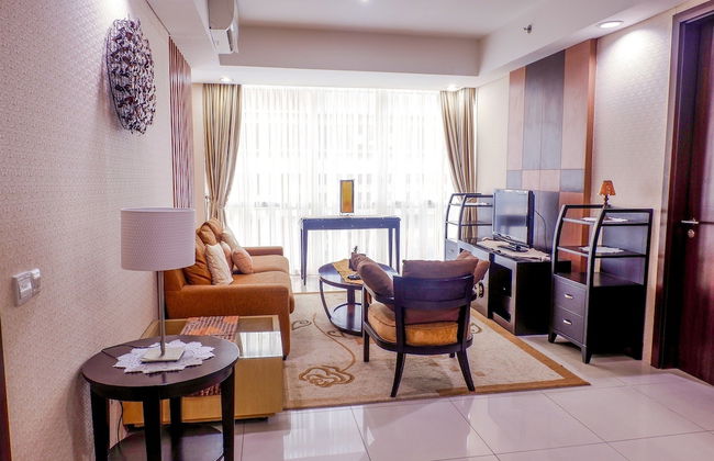 Cozy Pool View Kemang Village Residence Apartment with Direct Access to Mall - Foto 39