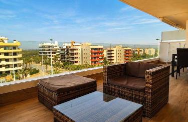 Claudia Luxury Apartment near the beach with a pool, gym, and secure gated parking - Foto 16