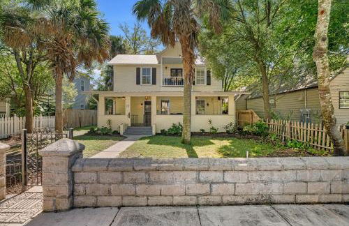 Secret Garden Hideaway l Walk to DNTN l Sleeps 8 - Foto 7