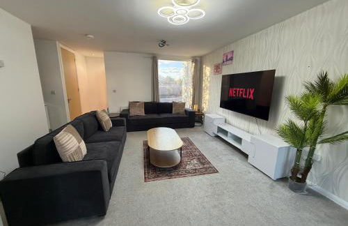 3 bedroom house with free parking - Foto 7