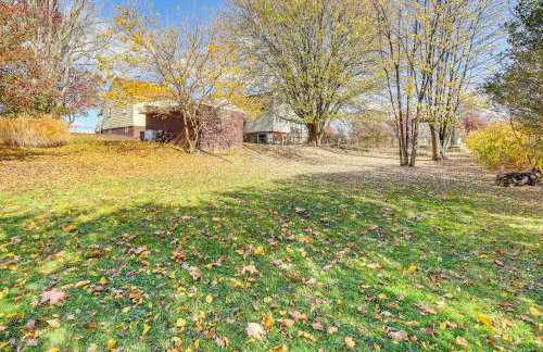 Game Room and Fire Pit West Mifflin Home! - Foto 34