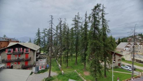 STUDIO CENTRE ET PIED DES PISTES - Foto 2