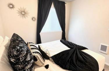 Modern & Stylish King bed WiFi - Foto 9