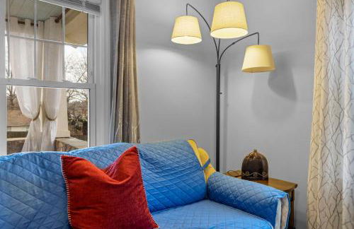 The Twisted Maple - Dogs Stay Free! - Foto 26