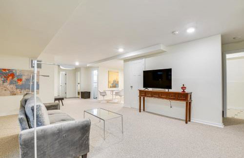 Walk to Lake Michigan Chicago Apt with Yard - Photo 4