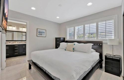 New cheerful villa, Pool, Spa, Mini Golf, Game room, Fire pit next to Disneyland - Foto 45