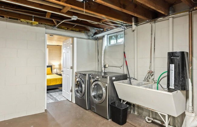 Brew City Game Room Fenced Yard Sleeps 13 - Foto 73