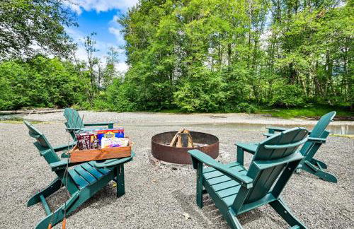 Gateway to Mt Rainier Riverfront Haven with Hot Tub - Foto 23