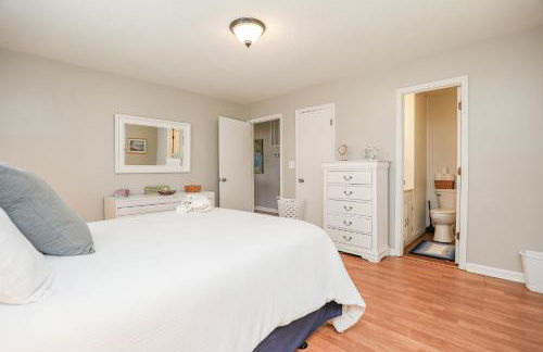 Spacious Home with Waterfront View-Welcome Pets - Foto 11