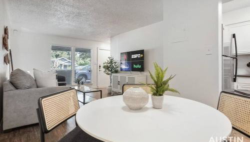 Walk to Everything - Fun Hyde Park Space King Bed - Foto 3