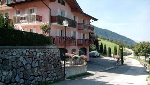 Alba Lucis Suite Rooms - Photo 3