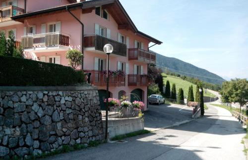 Alba Lucis Suite Rooms - Photo 3