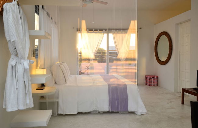 Villas Geminis Boutique Condo Hotel - Photo 7