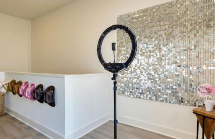 36 Guests on Music Row Bachelorette Suites Glam Room 5 Minutes to Downtown - Foto 22