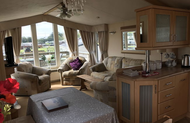 Three Lochs Holiday Caravan for Families & Couples - Photo 10