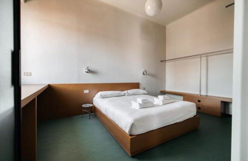 Just Urban Stays - Bilocale Retrò e di Design -10 min Duomo in tram - Foto 11