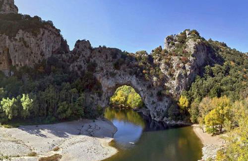 Lovely house with grass garden, shared swimmingpool, next to the river Ardèche - Foto 75