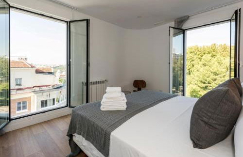 Plaza de España Skyline - Photo 52