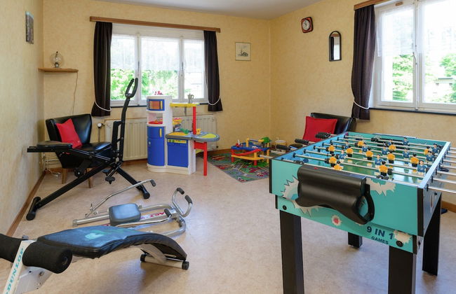 Spacious Holiday Home With Large Garden - Foto 26