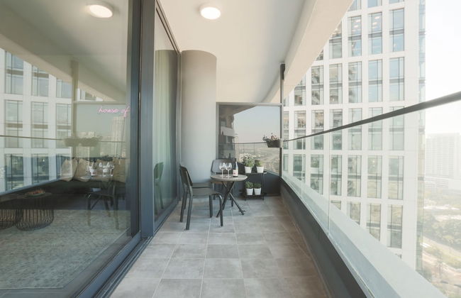 AirTLV - Menachem Begin Apartment - Foto 8