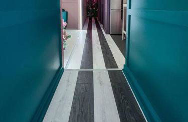 Manchester's ONLY themed slumber party suite for 8 with makeup room - Photo 17