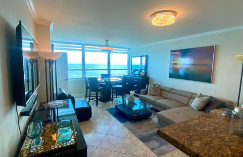 Castle Beach Resort Condo - Panoramic Large Penthouse or Deluxe 1 BR Direct Ocean View and beach access- Updated-Free parking- - Photo 19