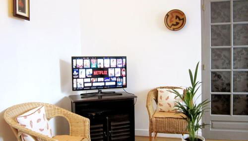 Chez Fiatope - Appartement Calme avec balcon & Parking, proche T6 - Foto 4