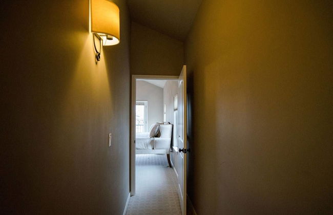 Time Capsule Tudor A Modern Family Getaway - Photo 5