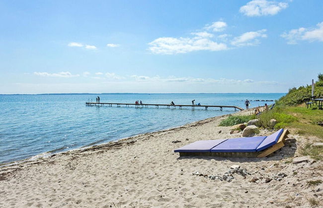 6 Person Holiday Park Home in Hesselager - Foto 30